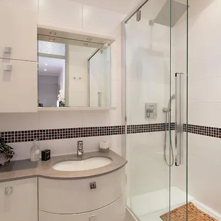 #57 Notre Dame Balcony & Ac Διαμέρισμα *